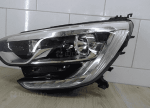 Megane iv lampa lewy przód 260603157R europa 2