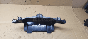 Uchwyt mocowanie licznika zegarów VW Touareg 7L6858435B 1