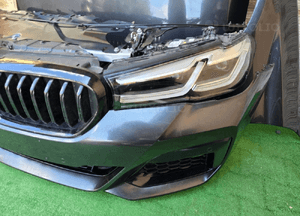 Maska lampy pas błotnik zderzak bmw 5 G30 lci A90 5