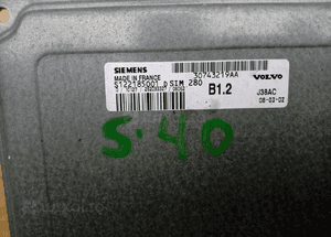 Volvo S40 II V50 1.6 16V komputer silnika 2