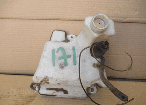 ZBIORNICZEK SPRYSKIWACZY BMW E46 COMPACT 7003353 1