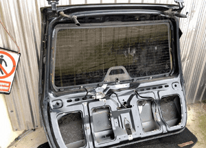 Mercedes ML 163 lift  klapa szyba zamek klapy granatowa 189 antena emblemat 7