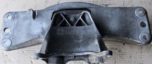 Bmw E60 E61 2.0 D poduszka łapa skrzyni biegów 6769634 6761108 4