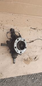 Zwrotnica prawy przód przednia prawa Opel Movano III 2.3 1