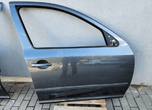 Skoda Octavia lift II 2 Drzwi prawe przod przednie 9153 1