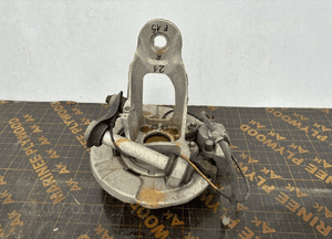 BMW F15 F16 Zwrotnica piasta tył Prawa - 16292 5