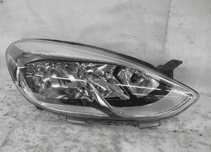 Ford fiesta MK8 cała lampa przednia prawa 1