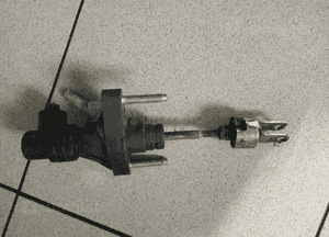 pomka sprzęgła avensis t 25 2