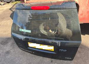 Tylna klapa z szybą kod koloru LRC820 Santorini Black Land Rover Freelander 2 II 2