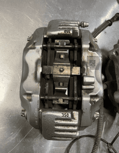 MERCEDES CL 216 s 221 4matic 4x4 ZWROTNICA lewa  PIASTA  ZACISK TARCZA 350mm 6