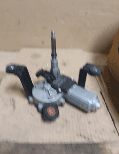 SILNICZEK WYCIERACZKI TYLNEJ OPEL ASTRA J nr 13256917 3