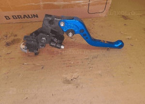 Akcesoryjna klamka sprzęgła z mocowaniem do kierownicy 2