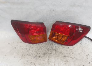 Komplet tyl tylnych lamp prawa i lewa lexus IS220/250 1