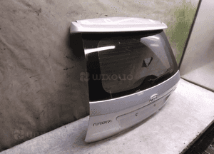 Klapa bagażnika tył tylna ford fiesta MK.6 6 vi lift fl 62 srebrna 3D 3 drzwi hb 2
