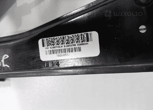 PODNOŚNIK MECHANIZM SZYBY LEWY PRZÓD VOLKSWAGEN JETTA VI 5C 5K1837015D 10- 4