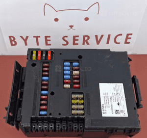 Mercedes-Benz Skrzynka / Moduł BEZPIECZNIKÓW SAM A4519001802 1