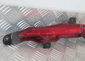 Lampa przeciwmgielna tylna tył lewa w zderzak range rover velar J8A2-15K273-AD 2017 3