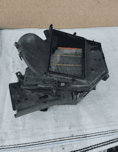 Obudowa filtra powietrza volvo S60 i V70 ii 2.4 D5 30636830 3