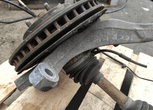 Jeep cherokee liberty kk 2.8CRD 07-12r. zwrotnica półoś tarcza zacisk przód 7