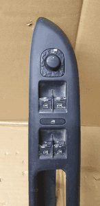 Przełącznik panel szyb lewy przód VW Golf V Plus 5M1867371B 4