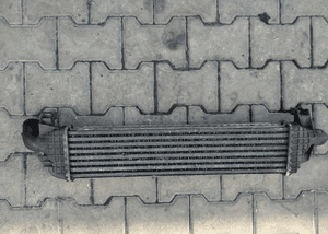 Volvo V50 S40 C30 1.6 2.0 D intercooler chlodnica powietrza 2