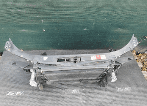 Pas Przedni Wzmocnienie Czołowe Zderzaka Chłodnice Wentylator 2.5 TDI V6 AUDI A4 B6 13