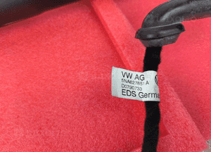 VW Volkswagen Tiguan II SIŁOWNIK ELEKTRYCZNY KLAPY BAGAŻNIKA 5NA827851A 2