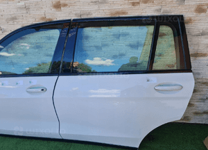 Drzwi bmw X7 G07 kolor A300 m pakiet shadow line 3