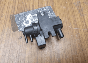 Zawór 7805391 7810831 Zaworek Czujnik Podcisnienia Diesel 2.0 3.0 D BMW E87 E90 E60 F10 X5 11