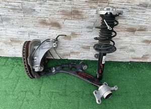 ZWROTNICA WAHACZ AMORTYZATOR TARCZA ZACISK BMW 1 F40 3500km 1