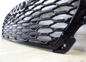 Atrapa GRILL AUDI Q3 83A S-LINE 83F853651 A B C LLU 6
