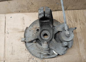 Zwrotnica piasta lewy przód kompletna VW New Beetle 2.0 5