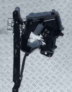 Mechanizm szyby silniczek lewy tyl seat leon ii