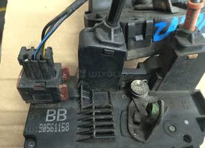 Opel Zafira A zamek drzwi tył tylnych prawy  90561157BA 90561158BB 3