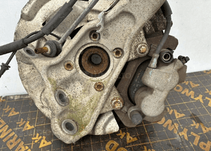 BMW E70 / E71 Zwrotnica piasta przód Prawa - 16298 3