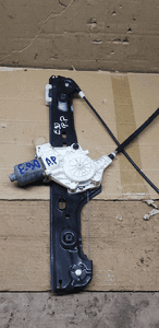 Mechanizm podnośnik szyby prawy przód BMW 3 E90 7060266S 7140588E 3