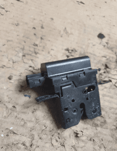 Zamek klapy bagażnika peugeot 407 sw 9648254780 3