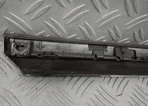 Listwa drzwi dolna pp vw passat B8 3G0854940E  dostępne 2 kolory 7