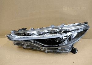 Lampa lewa lewy full led toyota corolla cross 22- 1