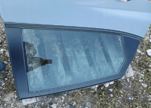 Hyundai IX35 drzwi prawy tylne prawe tył 09- kompletne 7