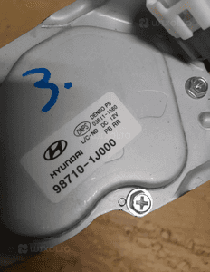 SILNICZEK WYCIERACZKI TYŁ HYUNDAI I20 98710-1J000 2