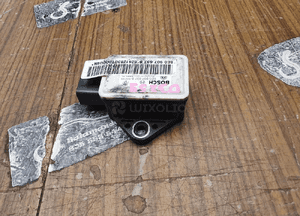Czujnik 8E0907637A 8E0907637B Przyspieszenia Sensor Czujnik ESP BOSH Audi A4 B6 B7 VW Skoda 12