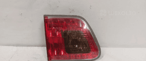 Lampa lewa w klape toyota avensis T27 kombi 1