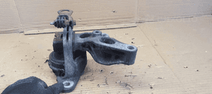 Łapa silnika poduszka Opel Vivaro B Trafic III 1.6 DCI 112101360R 3