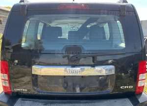Jeep liberty cherokee kk klapa idealna w kolor 1