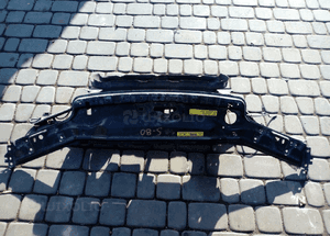 Volvo S80 I pas przedni wzmocnienie gorne 02 1