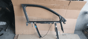 Mechanizm podnośnik szyby ramka prawy przód Audi A4 B6 8E0837630 1