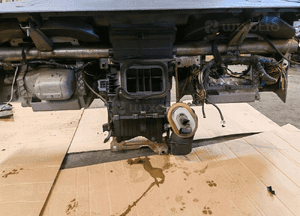 KOKPIT KONSOLA DESKA NAGRZEWNICA Renault Trafic II 4