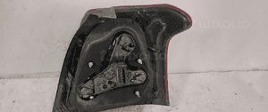 Lampa tyl tylna  lewa toyota avensis T25 3