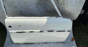 Drzwi przednie prawe mercedes W115 W114 2